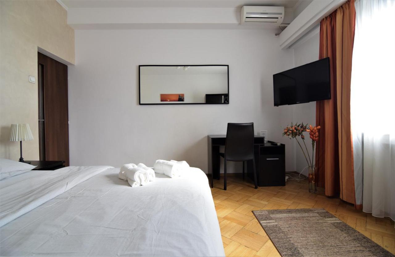 Ferienwohnung Old Town - Beautiful View Bukarest Exterior foto